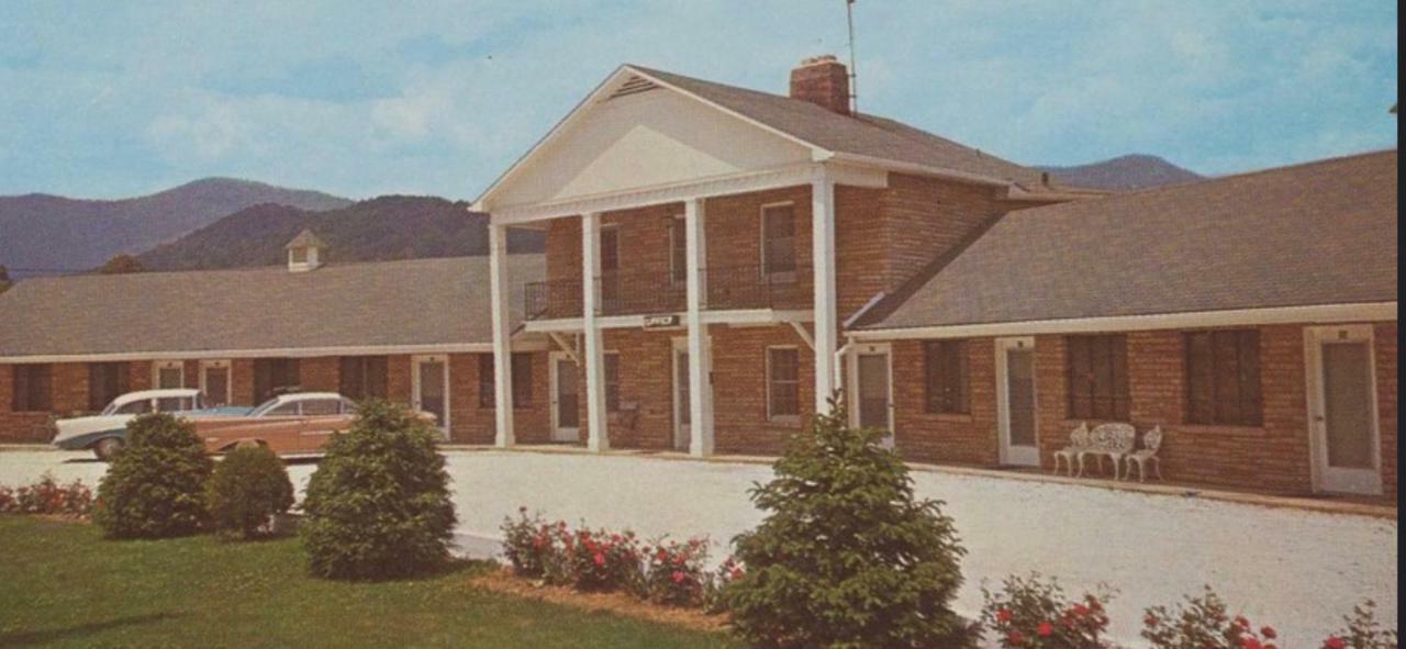 Plantation Motel Candler 外观 照片